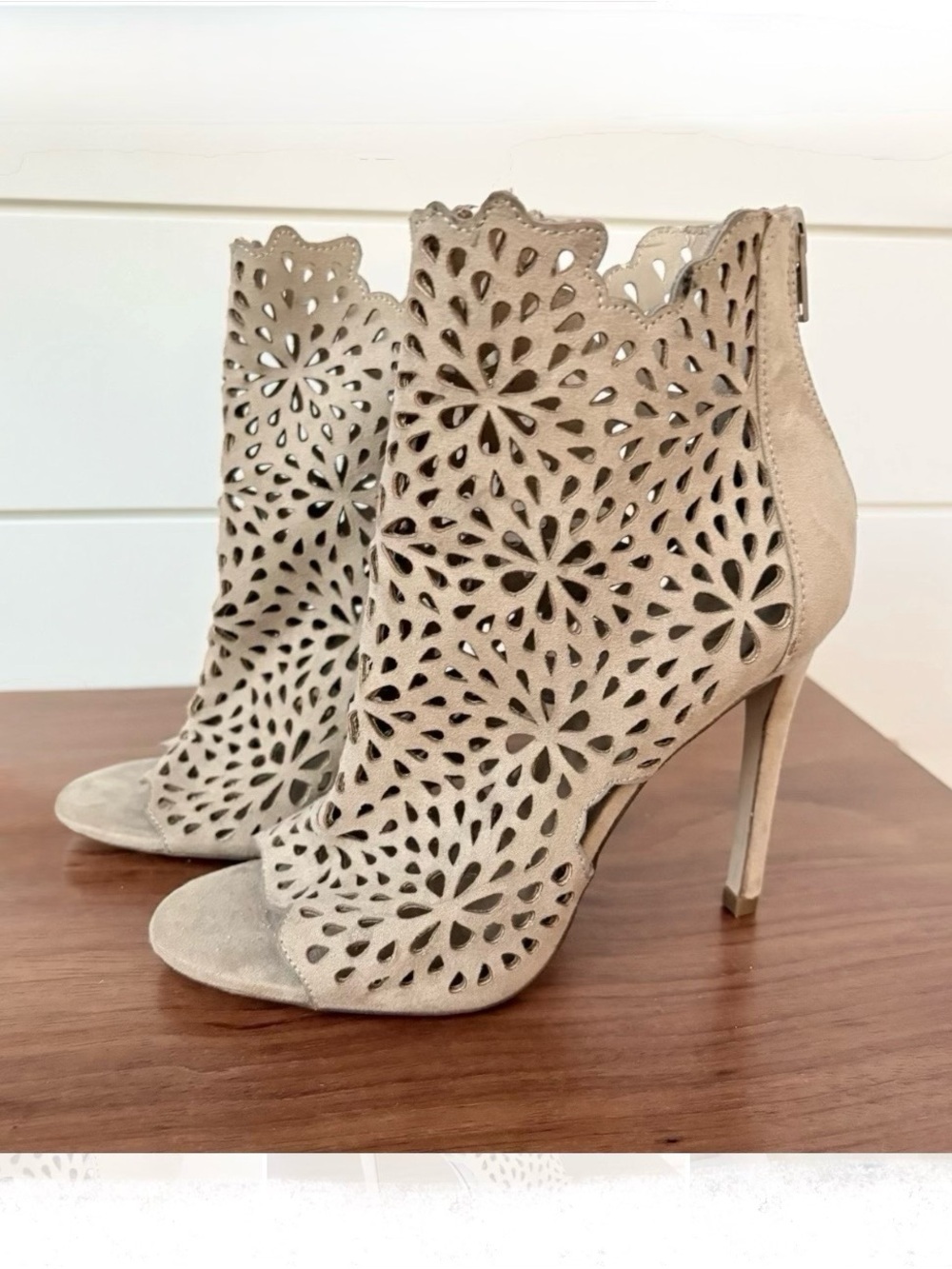 Aldo Womens Ralidien Beige High Heels Booties Shoes Perforated Chic Party Sz 6